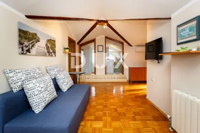 Haus 300 m², Malinska - 100 m vom Meer, 4 Apartments - 12