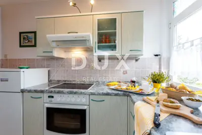 Haus 300 m², Malinska - 100 m vom Meer, 4 Apartments - 5