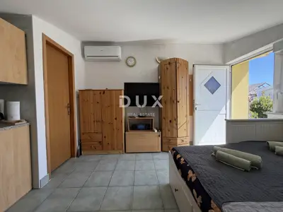 Haus 160 m², Zukve - 150 m von dem Strand - 19
