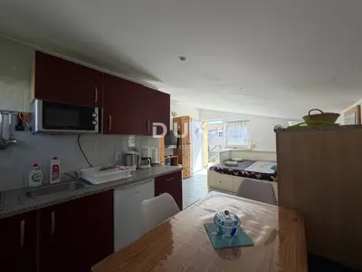 Haus 160 m², Zukve - 150 m von dem Strand - 21