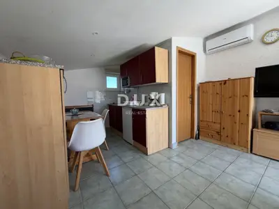 Haus 160 m², Zukve - 150 m von dem Strand - 17
