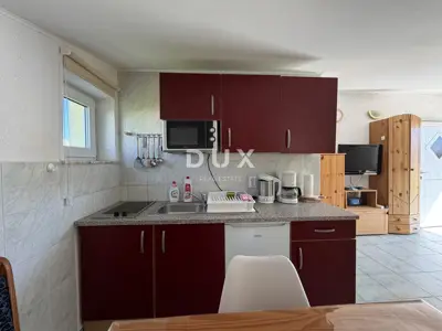 Haus 160 m², Zukve - 150 m von dem Strand - 20