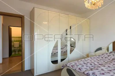 House 285 m², Zaprešić Centar, 3 floors - 11