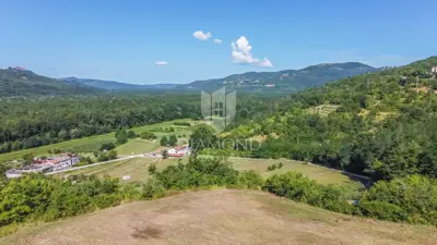 Building plot 1,970 m², Motovun - view of Motovun - 3