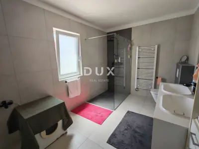 Haus 186 m², Krančići - Pool und Außenküche - 18