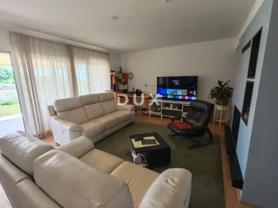 Haus 186 m², Krančići - Pool und Außenküche - 7