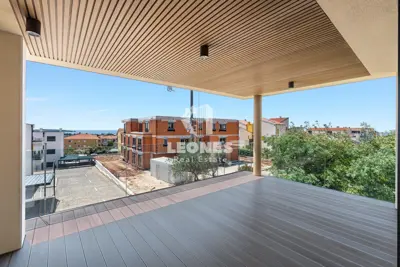 Stan 99 m², Novigrad - pogled na more i dizalo