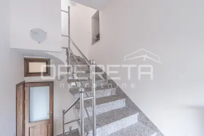 Istria, Poreč - Family house with three residential units and sea view - 13