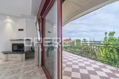 Istria, Poreč - Family house with three residential units and sea view - 21