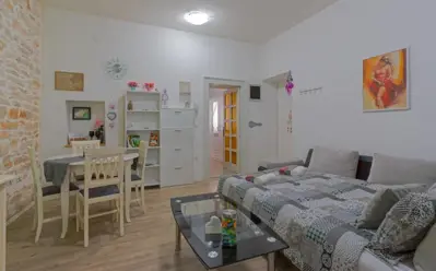 Stan 41 m², Pula Centar, blizu Amfiteatra - 15