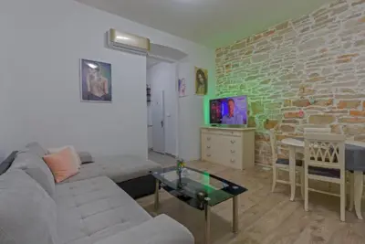 Stan 41 m², Pula Centar, blizu Amfiteatra - 16