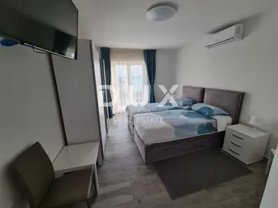 Haus 300 m², Dramalj - 5 Apartments und Meerblick - 12