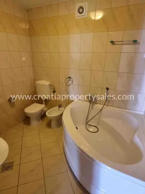 Wohnung, Trogir, 133 m², 4-Zimmer, 650 000 € - 12