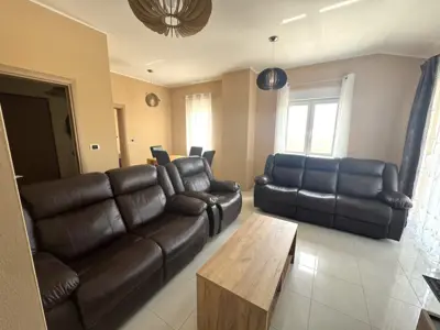 Wohnung 95 m² in Ližnjan, Meerblick und zwei Terrassen