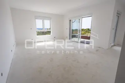 Okrug Gornji, dvosoban stan S7 s krovnom terasom i bazenom - 14