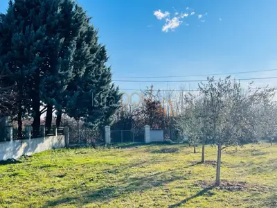 Kuća 160 m², Loborika - blizina Pule i građevinsko zemljište - 8