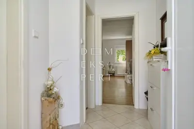 Vugrovec Gornji, Sesvete, Vugrovec Gornji, Familienhaus + Nebengebäude - 8