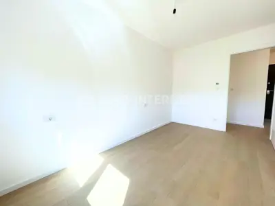 Wohnung 58 m², Gajnice - 3 Zimmer, Terrasse und Parkplatz - 11
