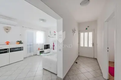 House 200 m², Žminj - pool and additional building land - 9