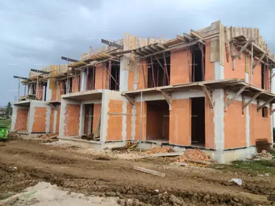 Poreč – stan s terasom i dvorištem - 12