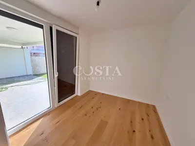 Stan 64,65 m², Povljana - vrt i terasa 22,62 m² - 8