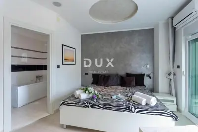 Haus 160 m², Štinjan - Pool und gepflegter Garten - 15