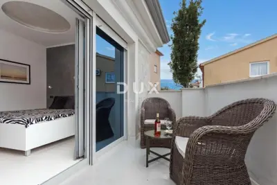 Haus 160 m², Štinjan - Pool und gepflegter Garten - 16