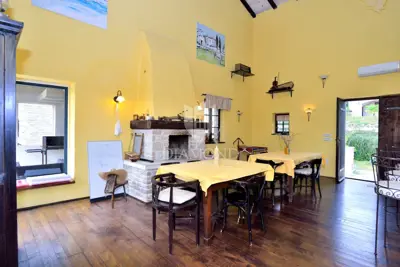 Kamena kuća 323 m², Trviž - bazen i wellness - 8