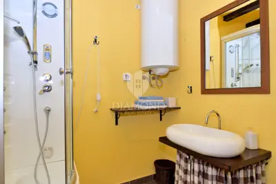 Kamena kuća 323 m², Trviž - bazen i wellness - 12