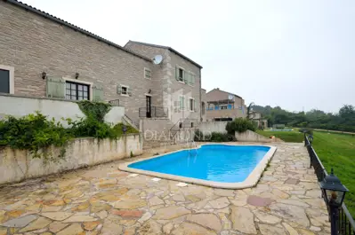 Kamena kuća 323 m², Trviž - bazen i wellness
