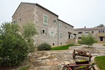 Kamena kuća 323 m², Trviž - bazen i wellness - 2