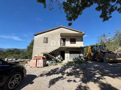 Rijeka, Zamet, samostojeća kuća s pogledom na more + velika okućnica