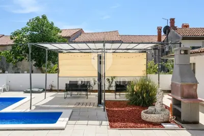 House 256 m², Duga Uvala - pool and quiet location - 3