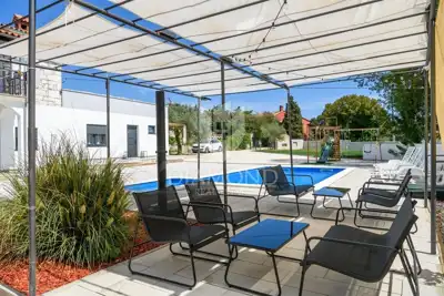 House 256 m², Duga Uvala - pool and quiet location - 4