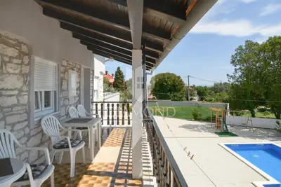 House 256 m², Duga Uvala - pool and quiet location - 13