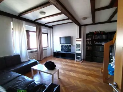 Stan 145 m², Donji grad, Palmotićeva ulica, prostran i svijetao