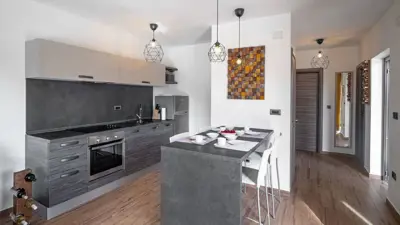 Kuća 654 m², Marčana - grijani bazen i privatnost - 9