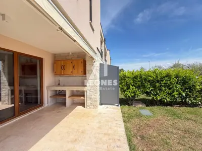 Beautiful end house with sea view in Novigrad - 3