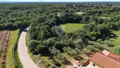 Bauland 686 m², Divšići - ruhige Lage