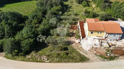 Bauland 686 m², Divšići - ruhige Lage - 5