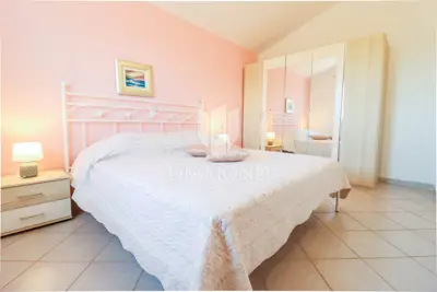 Haus zum Kauf in Poreč, 145 m² - 12