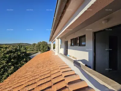 Rovinj, uz plažu i borovu šumu, dva stana za turizam