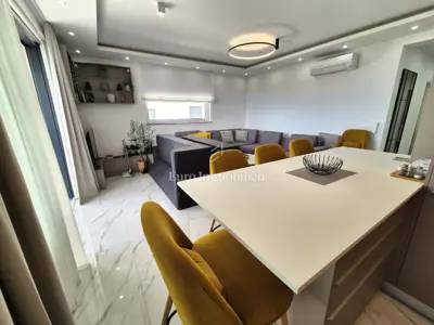 Apartman 80 m², Malinska - otvoren pogled na more - 8