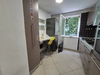 Stan 63 m², Folnegovićevo naselje, blizina škole i tramvaja - 8