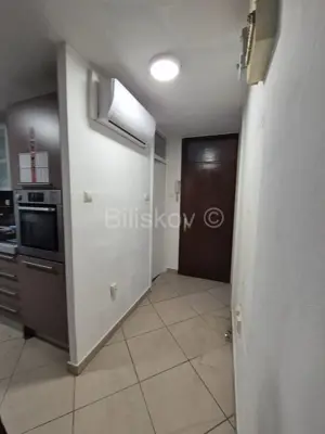 Stan 63 m², Folnegovićevo naselje, blizina škole i tramvaja - 9