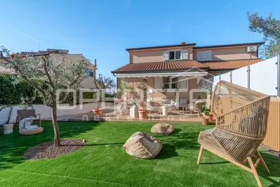 House, Kaštelir near Poreč, pool and sea view - 19