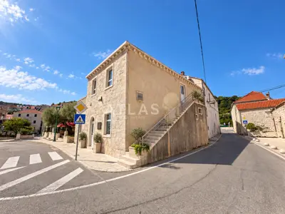 Historical building, Pučišća na Braču, 298 m² and terrace 53 m² - 3