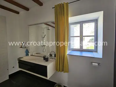 Kamena kuća 160 m², Vrisnik na Hvaru, mirno selo - 12