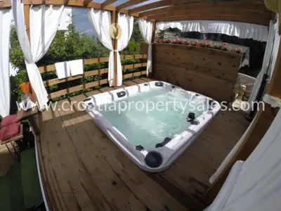 House, Trogir, 220 m², 780 000 € - 3