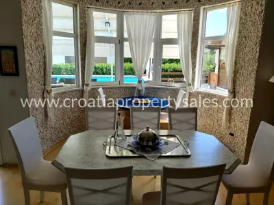 House, Trogir, 220 m², 780 000 € - 4